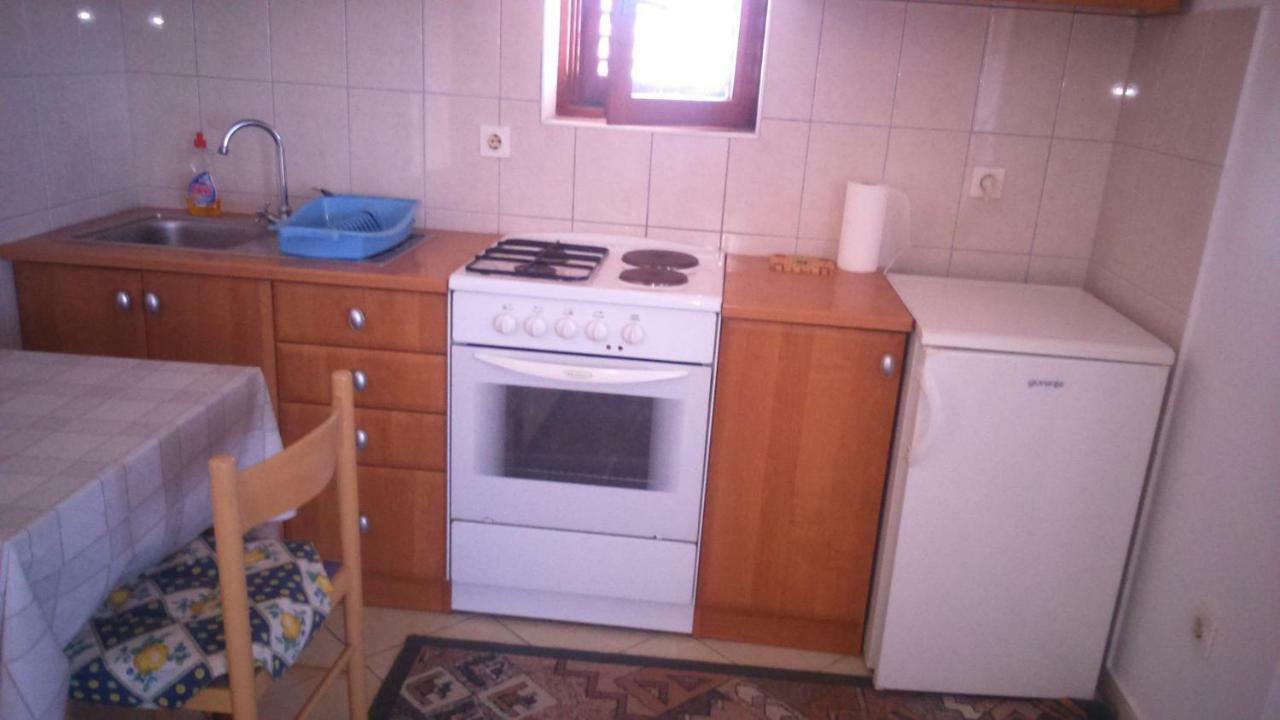 Apartments Martinac Sukošan Екстериор снимка